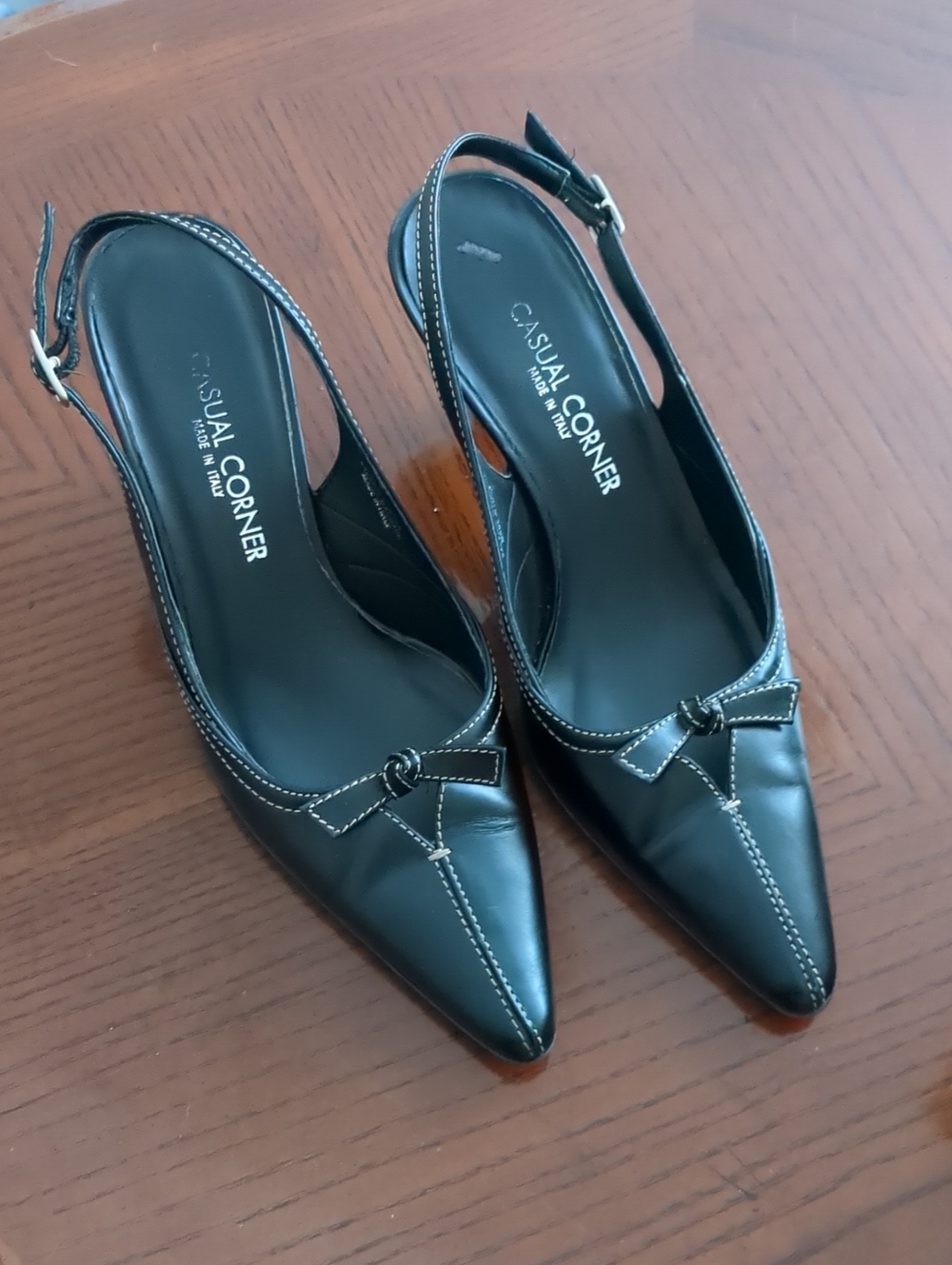 Casual Corner Black Pointed Slingback Heels with Bow Accent